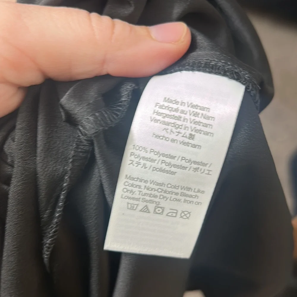 NWT J. Crew Black Puff Sleeve Satin-Back Crepe Top XLT